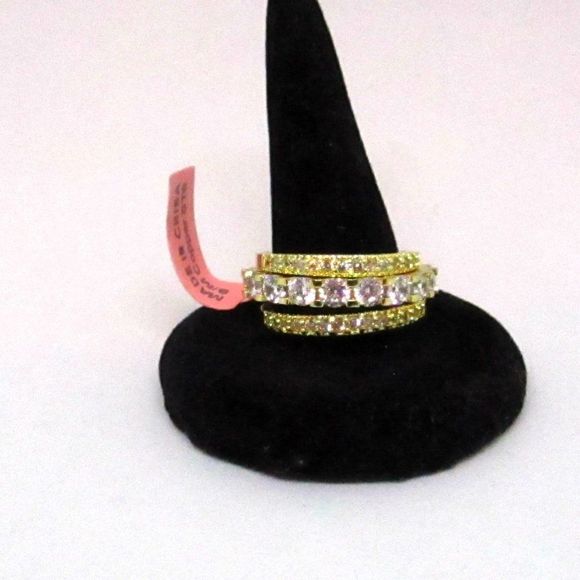 Eternity Band Simulated Diamond Ring Set S… - Picture 6 of 6